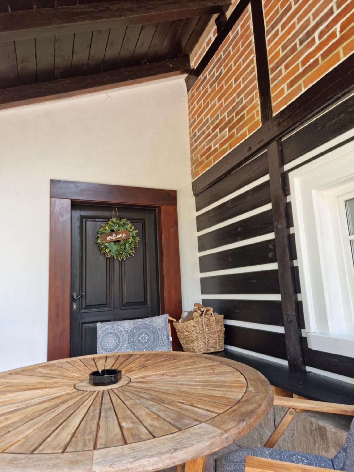 Luxusni Apartman S Krbem - Kunraticke Svycarsko Kunratice  ภายนอก รูปภาพ